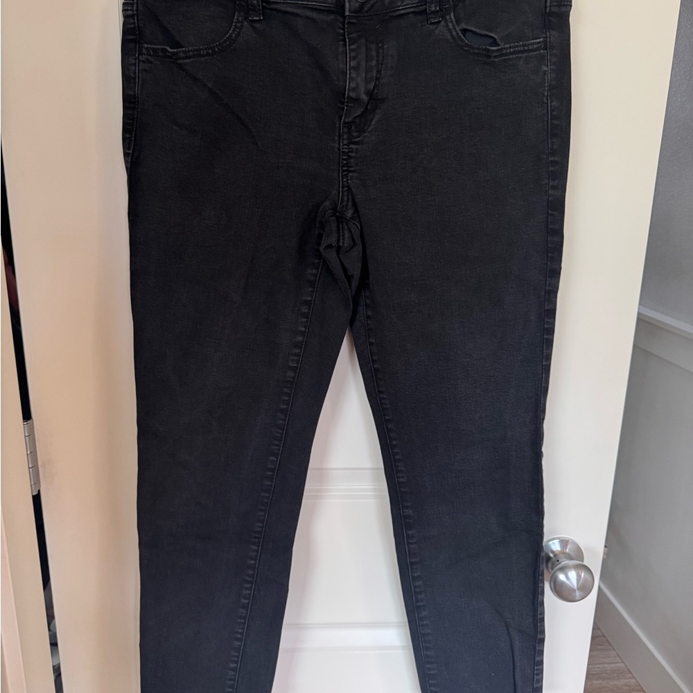 American Eagle Outfitters Black Skinny Jeans Sleek Fit